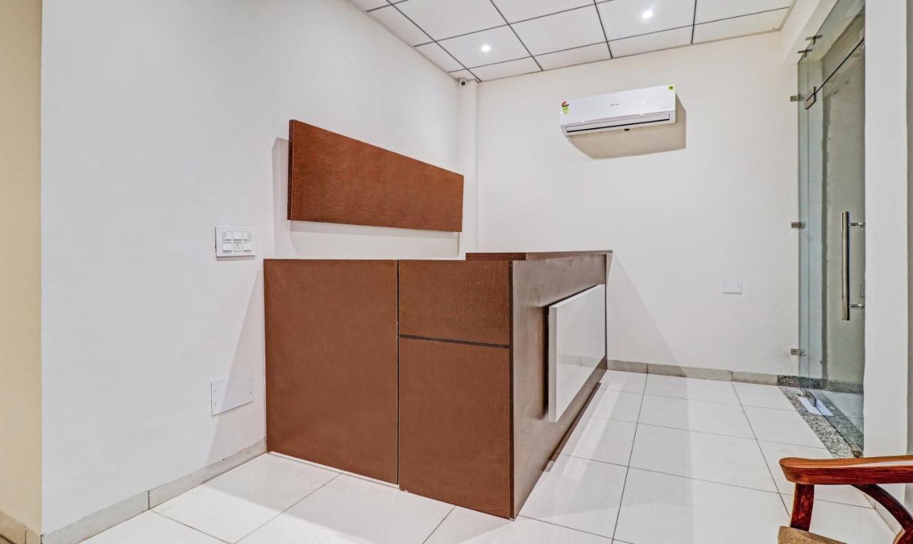 Treebo Kamron Regency Sector 80 Hotel Mohali Екстериор снимка