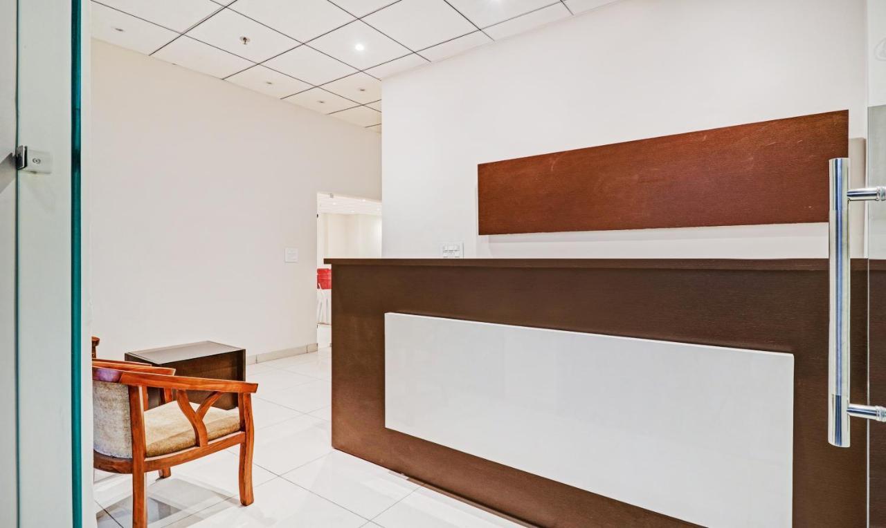 Treebo Kamron Regency Sector 80 Hotel Mohali Екстериор снимка